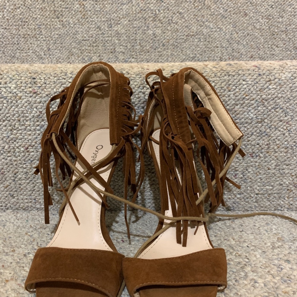 Fringe Heels - Picture 3 of 4